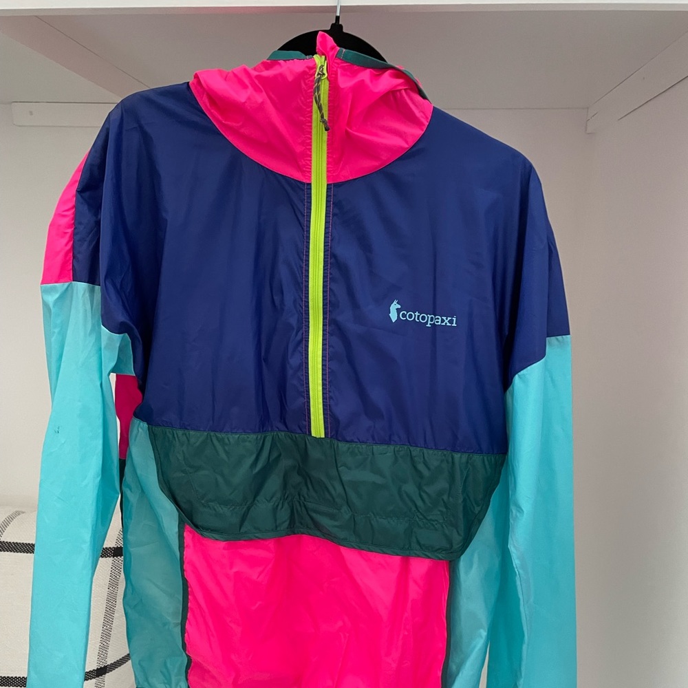 Quarter zip wind breaker